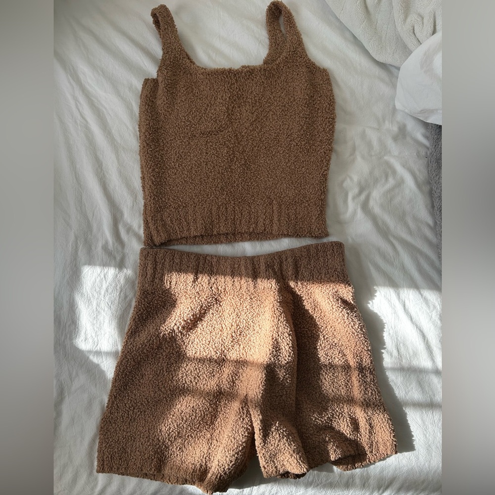 Skims cozy lounge set in Teddy color